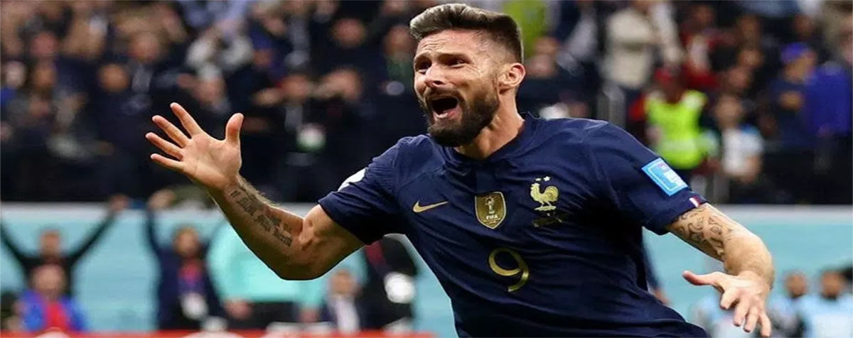 Olivier Giroud ghi bàn quyết định cho tuyển Pháp