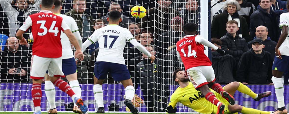 Arsenal lần đầu tiên thắng tại Tottenham kể từ năm 2014