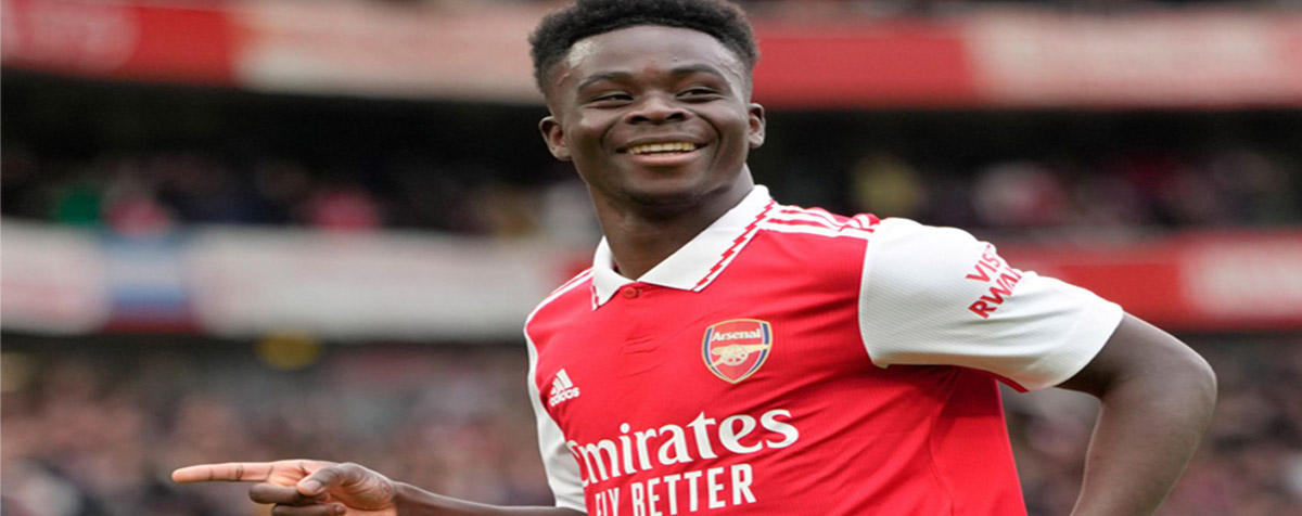 Bukayo Saka lập cú đúp cho Arsenal