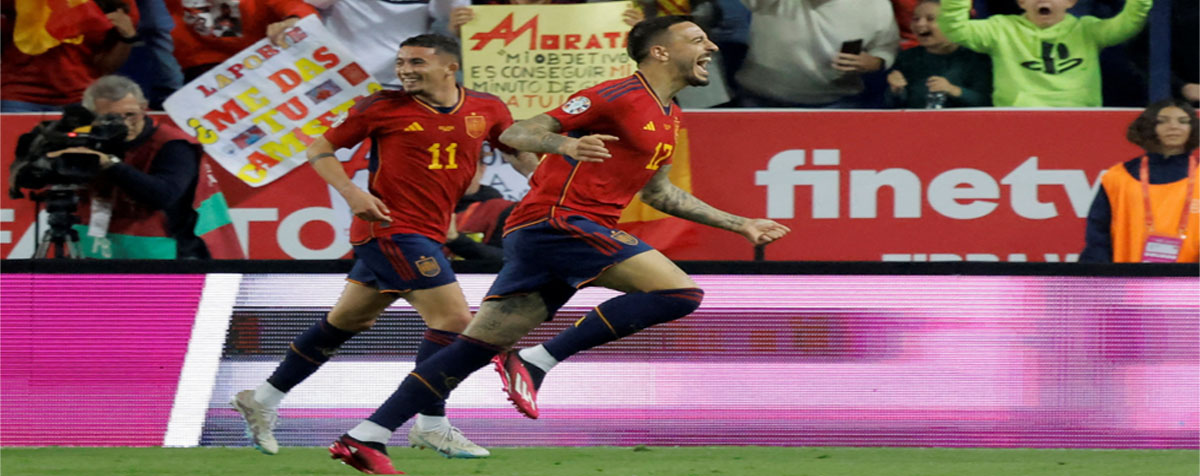 Joselu lập cú đúp trong chiến thắng 3-0 của Spain copy