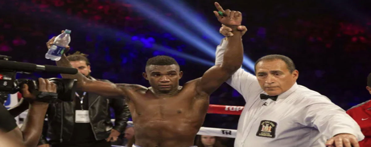 Carlos Adames bảo vệ thành công danh hiệu tạm thời của WBC