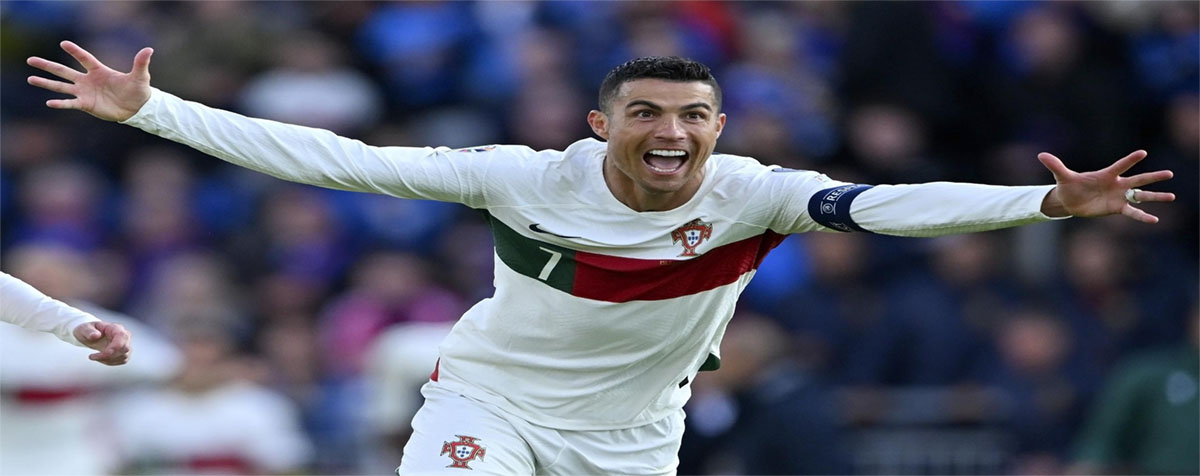 Cristiano Ronaldo ghi bàn trong trận đấu thứ 200 cho tuyển quốc gia