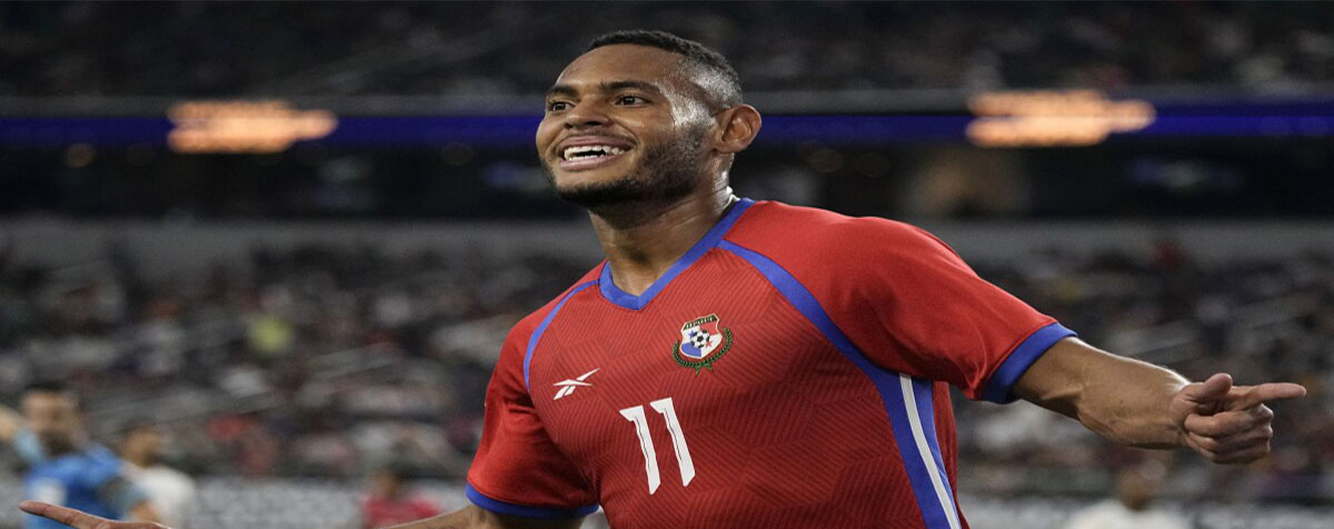 Ismael Diaz góp công lớn giúp Panama tạo cách biệt trước Qatar