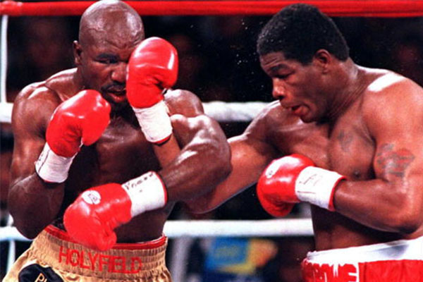 Riddick Bowe 3 lần so găng với Evander Holyfield