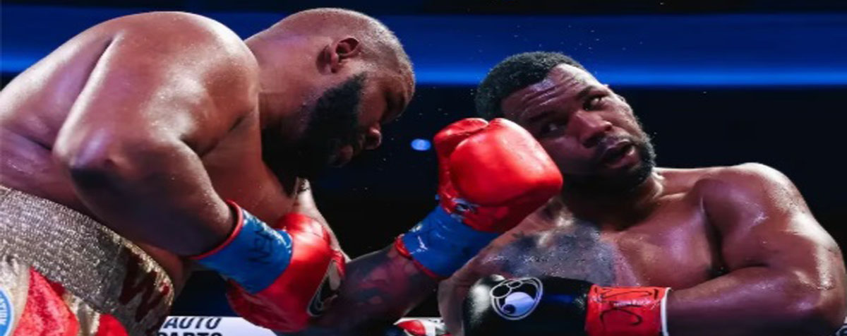 1 pha áp sát Pero của Jarrell Miller